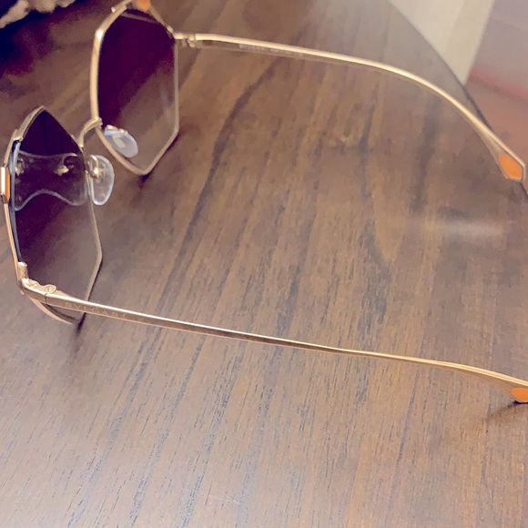 Bulgari Sunglasses - pink and gold - Picture 5 of 7
